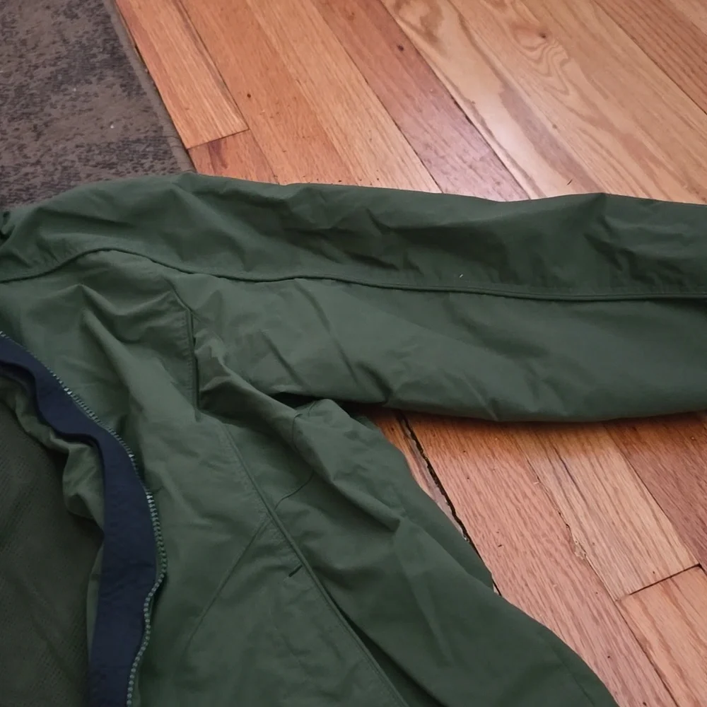 LL bean jacket - Picture 3 of 4